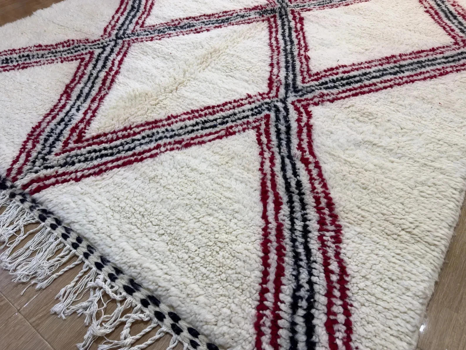 Moroccan Berber Beni Ourain Wool Rug Color White, Black and Red Design Carpet Ru