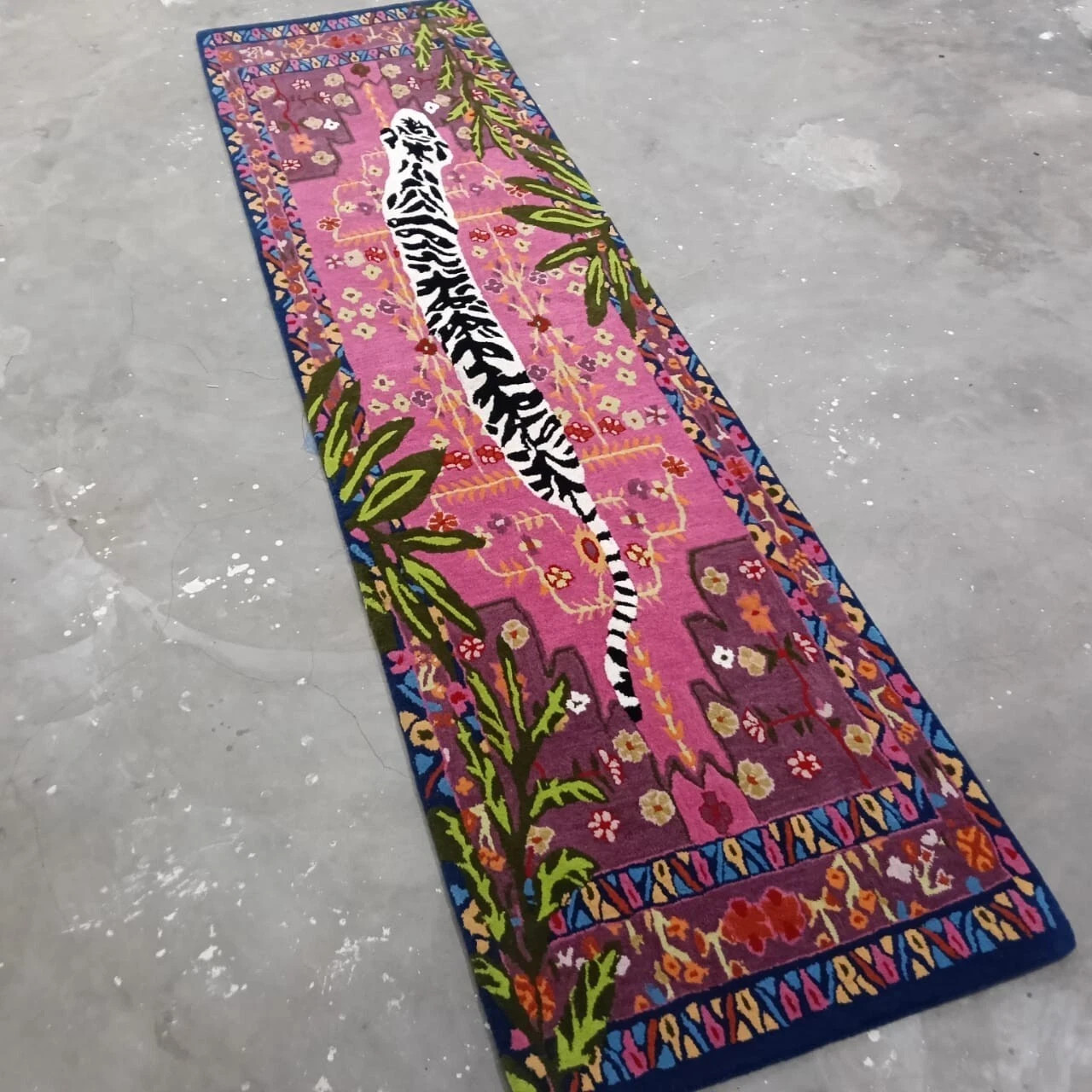 Runner Pink & Multicolor Bengal Tiger Hand Tufted Pure 100% Nz Wool Area Rug