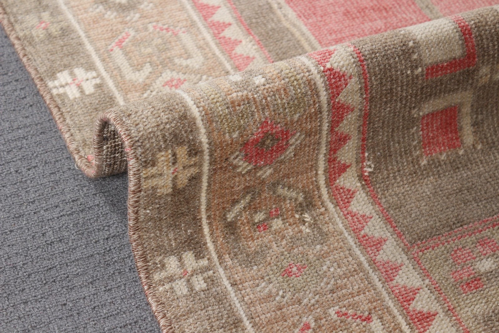 4×7,8 ft Area Vintage Rug, Red Ombré Turkish Rug