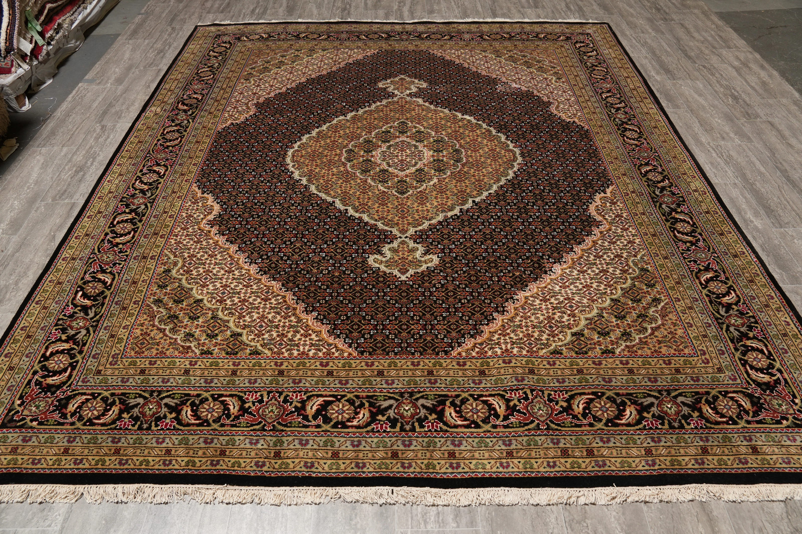 8.2 x 9.9 Beautiful Quality Wool and Silk Handmade Mahii Tabriiz Rug #F-4466