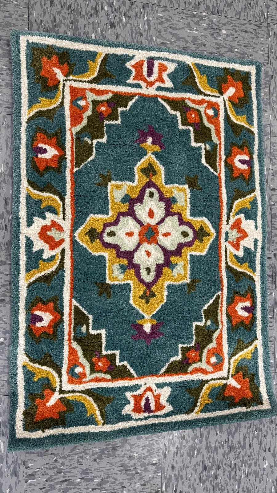 Surya Cosmopolitan 2′ X 3′ Rectangle Area Rugs COS9308-23
