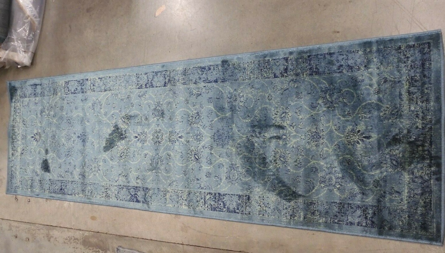 TURQUOISE 2′ X 7′ Back Stain Rug, Reduced Price 1172608495 VTGB117-2220-27