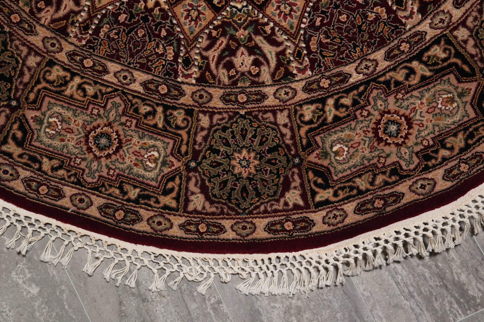 5 x 5 Feet Round Wool and Silk Rug Dom #F-4503