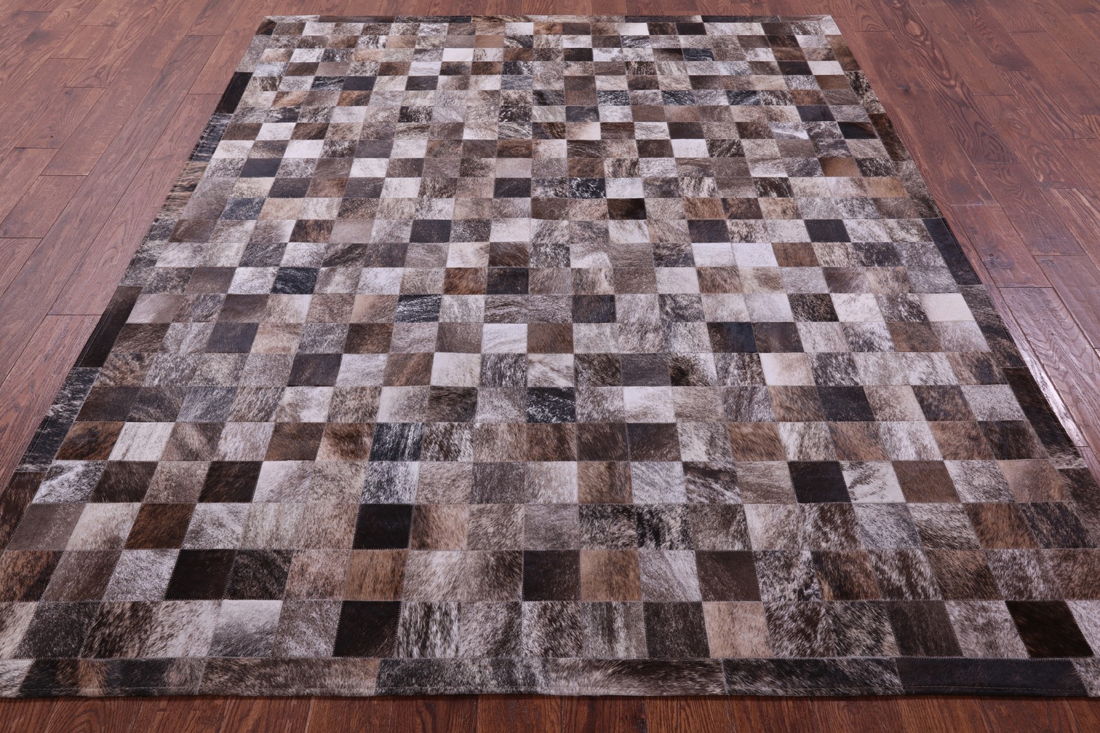 6′ 7″ X 8′ 3″ Brown & White Brindle Natural Cowhide Hand Stitched Rug – C5691