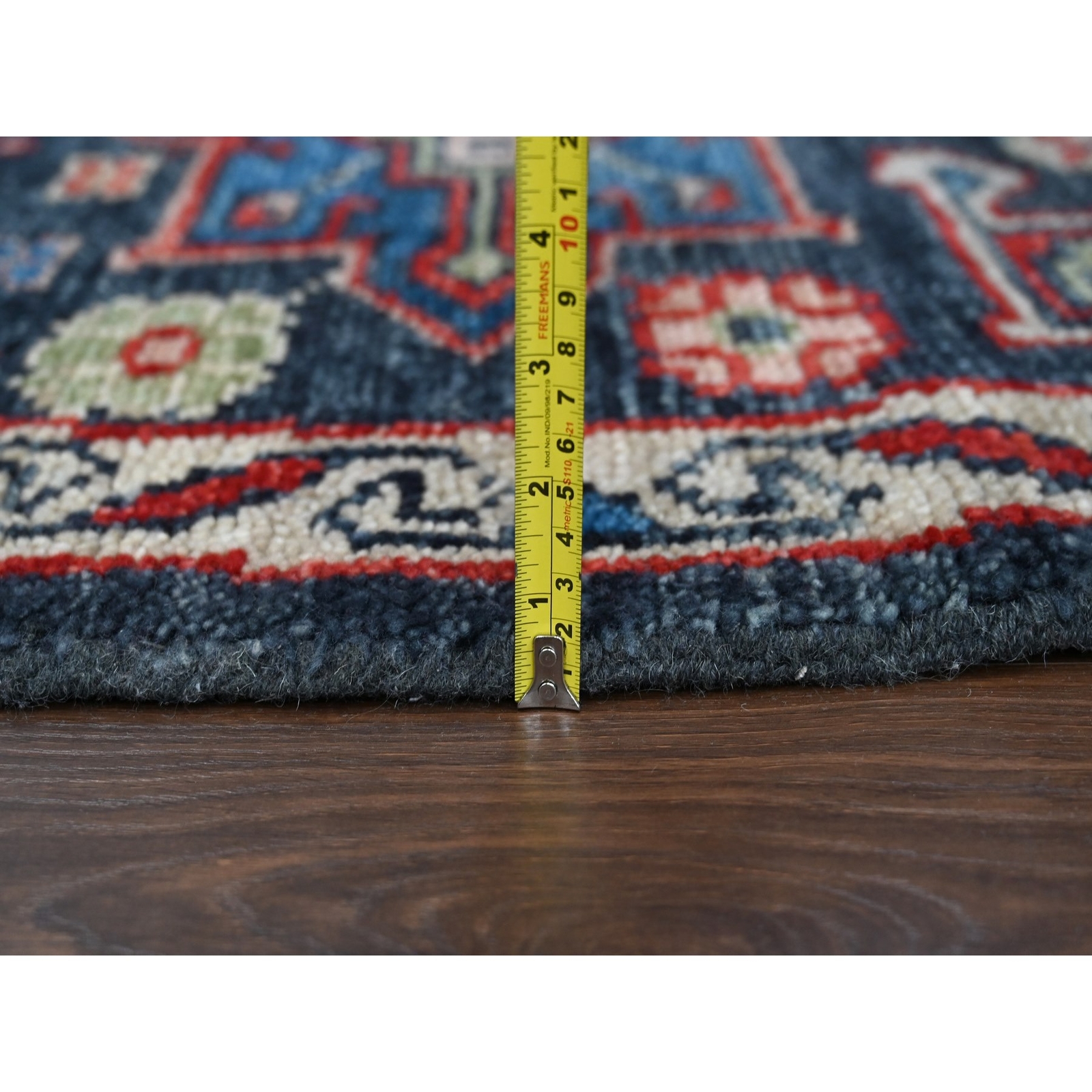 7’9″x7’9″ Black Karjihooz Heris Pure Wool Hand Knotted Round Oriental Rug R84319