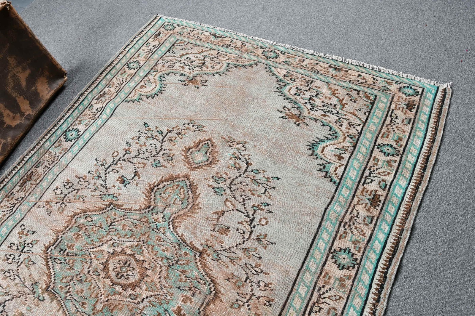 Vintage Turkish Rug 5,4×8,1 ft, Blue Large Moroccan Wool Rug