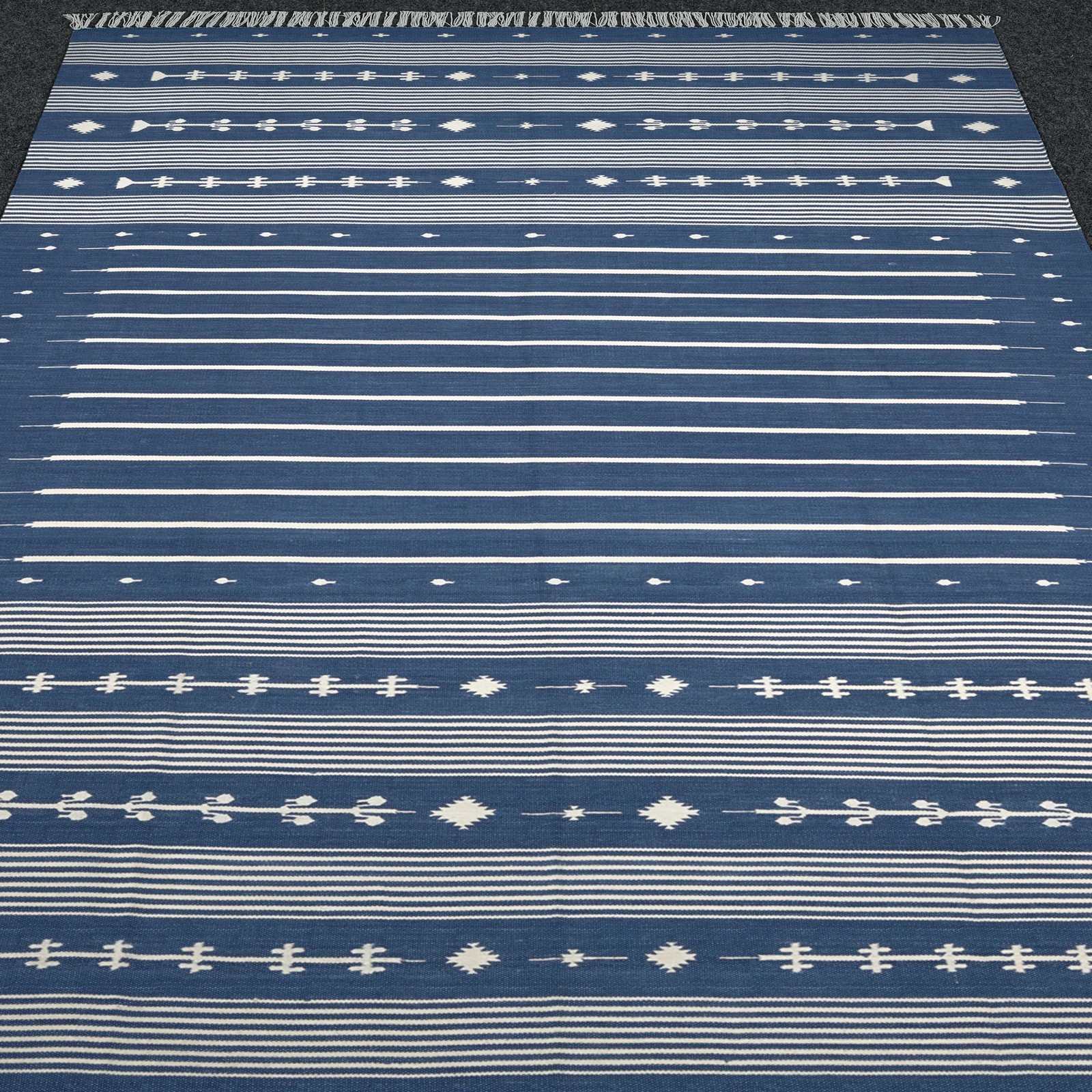5×7 Cotton Dhurrie Rug Blue White Handwoven Indian Flatweave Reversible Area rug
