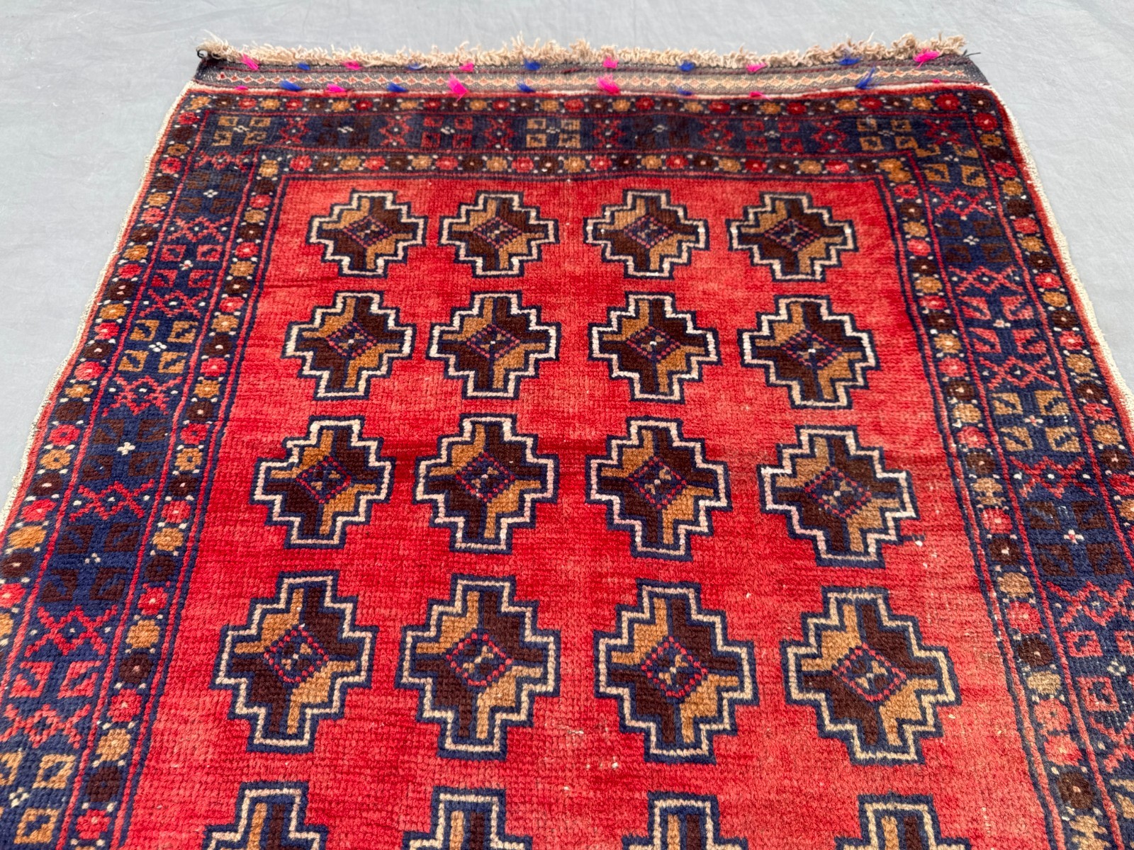 2’8 x 5 Ft Classic Afghan Baluchi Rug Hand Tribal Gul Motif Design Rich Red Wool