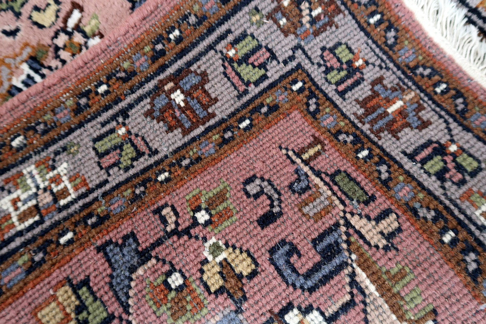 Handmade vintage Indian Seraband rug 2.9′ x 4.4′ (91cm x 136cm) 1970s – 1C1050