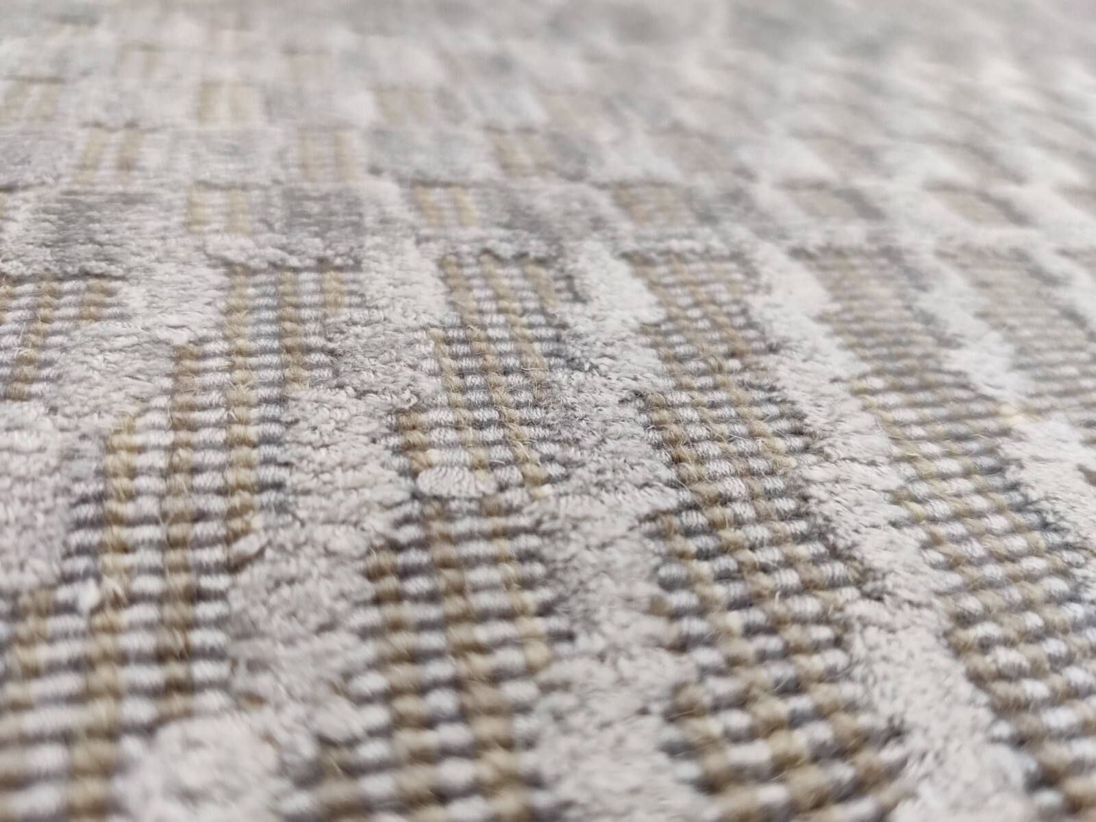 Modern Area Rug for Living Room Loom-made Woven Grey Wool Viscose 7 x 10 ft