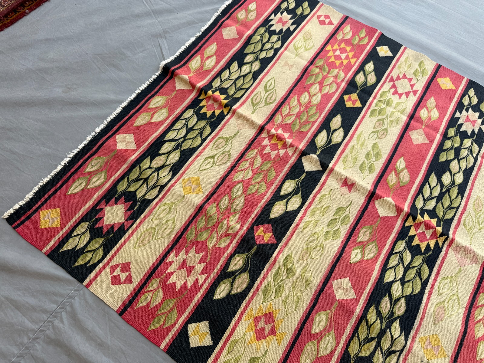 5×8 Handwoven Afghan Turkish Kilim Area – Floral Striped Flatweave Tribal Carpet