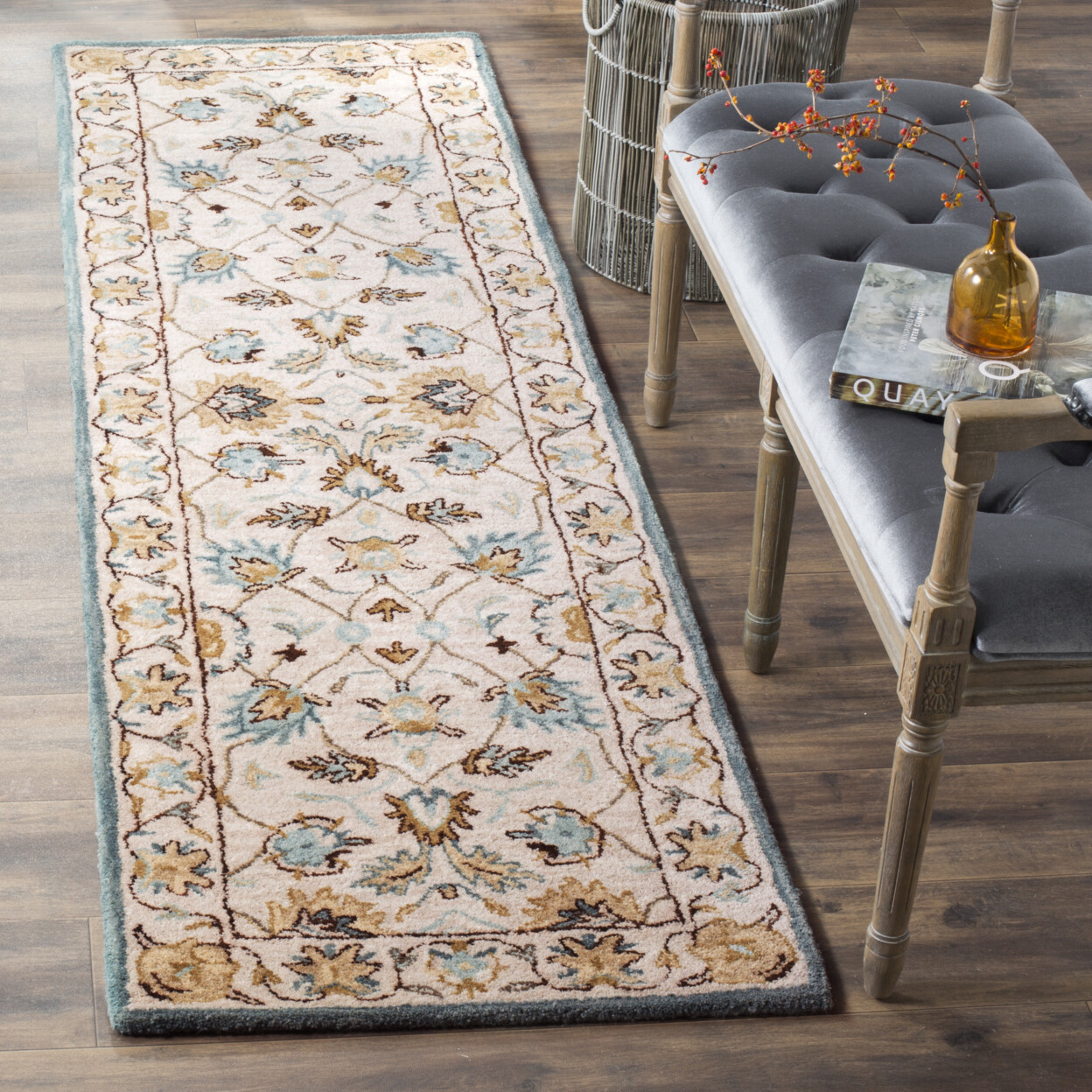 SAFAVIEH Antiquity AT812B Handmade Peacock / Blue Rug