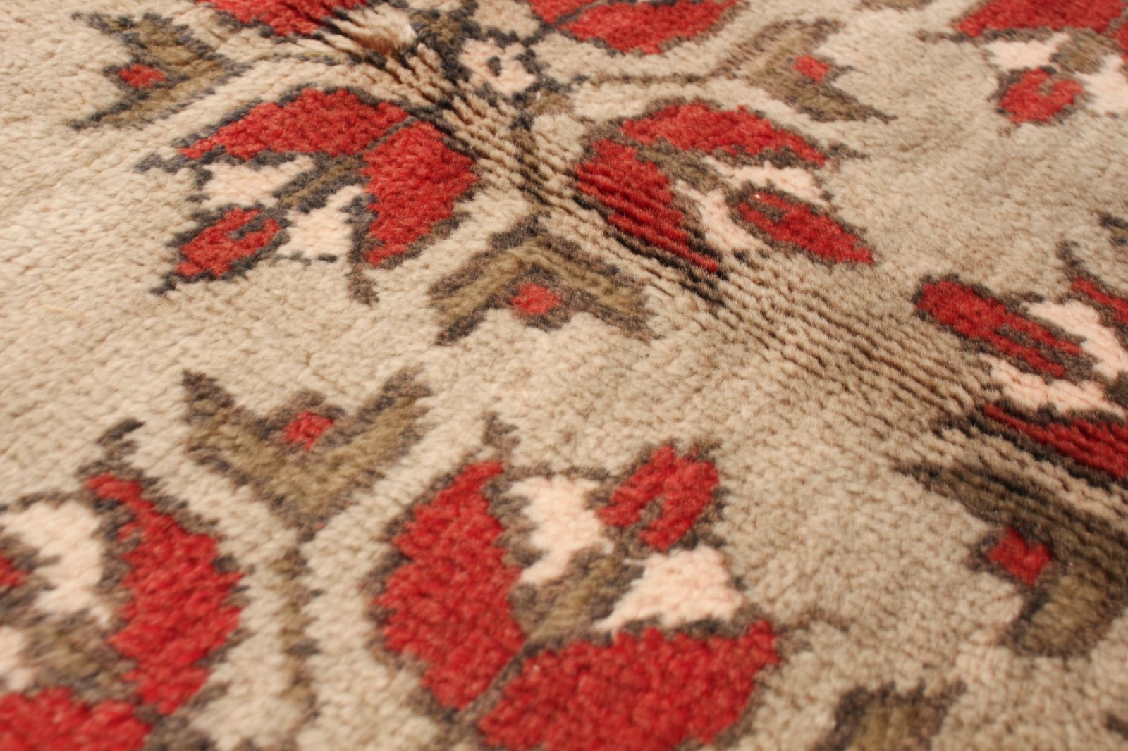 Vintage Hand-Knotted Area Rug 4’4″ x 8’2″ Traditional Wool Carpet