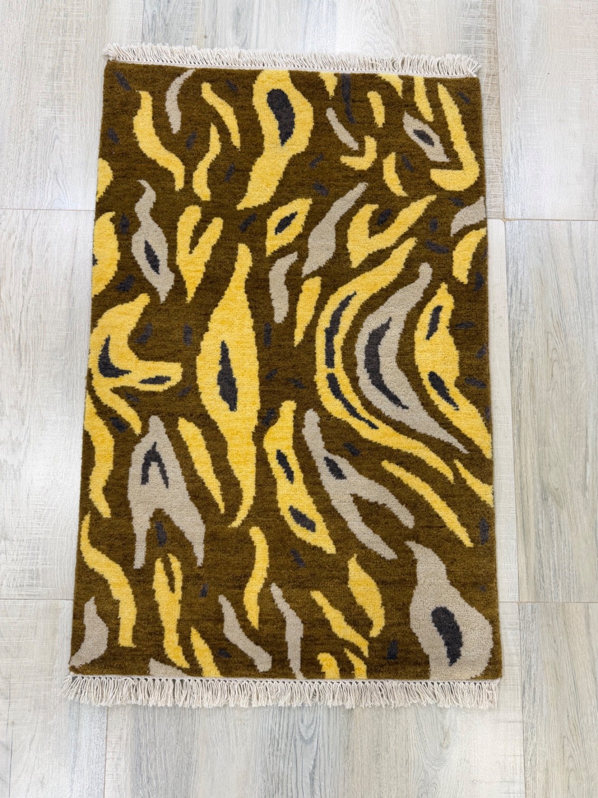 Brown Hand Knotted Rug for Kids Teens 100% Wool 2 x 3 ft Animal Print 60×90 cm