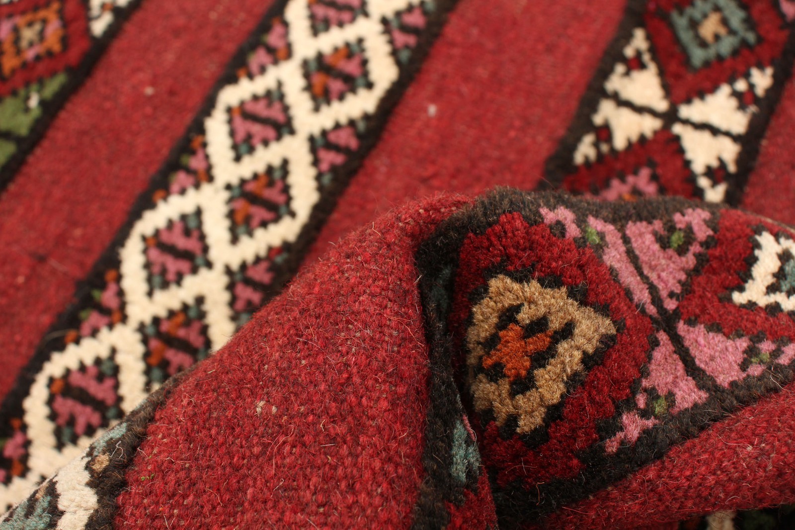 Vintage Hand-Knotted Carpet 3’5″ x 5’1″ Traditional Oriental Wool Area Rug