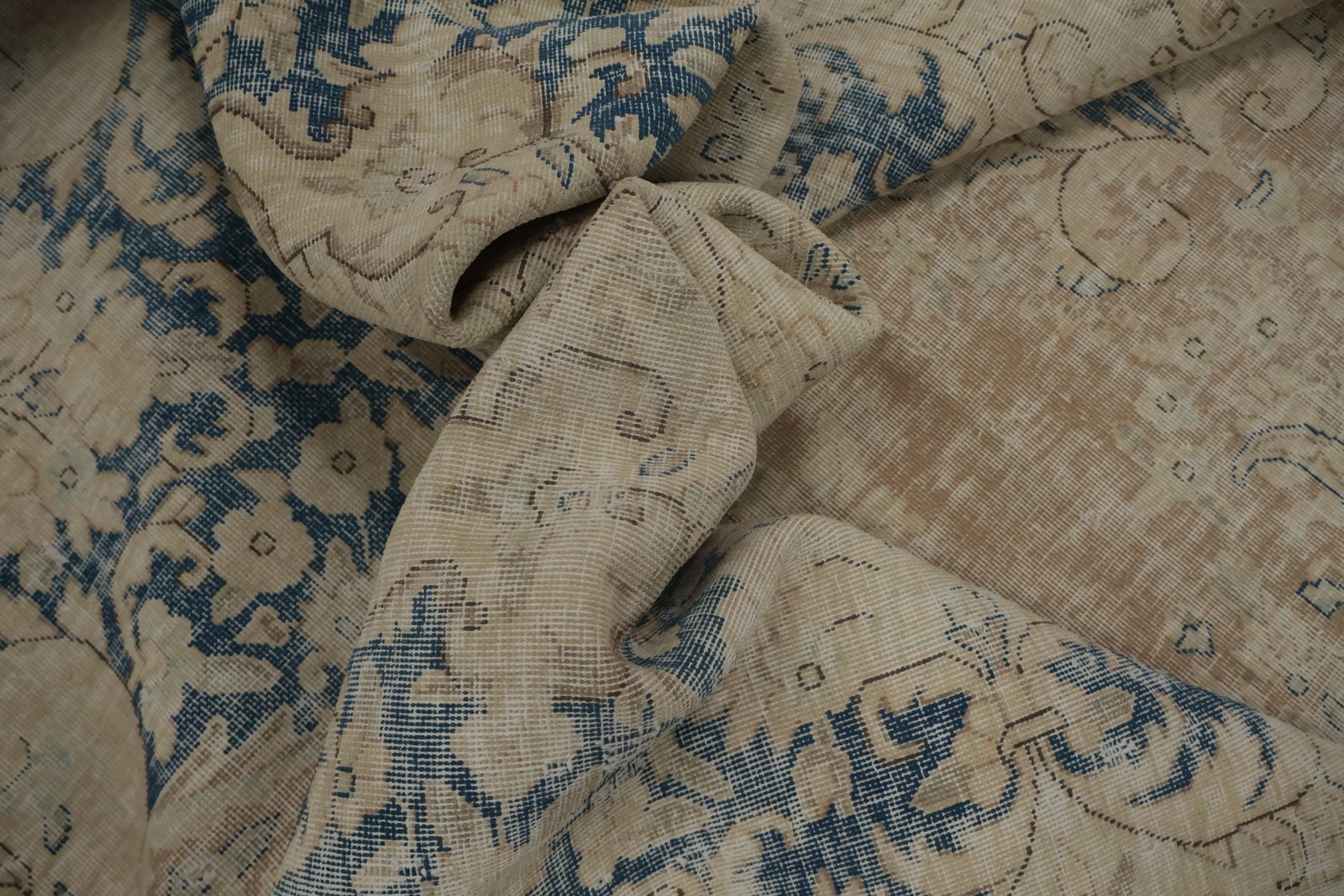 Muted Distressed Area Rug 10×13 Traditional Hand-knotted Wool Living Room Carpet