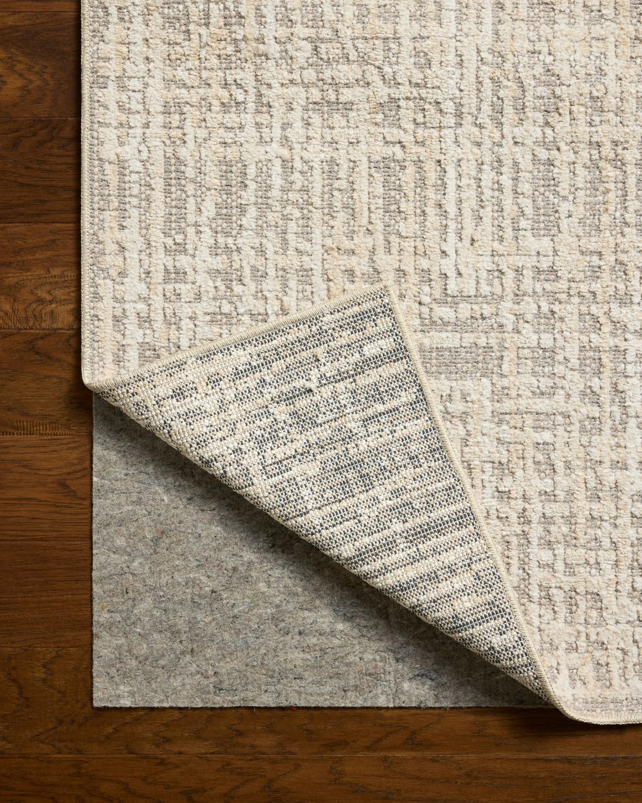 Loloi Amber Lewis Bexley Natural/Dove 2′-7″ x 10′-0″ Runner Rug
