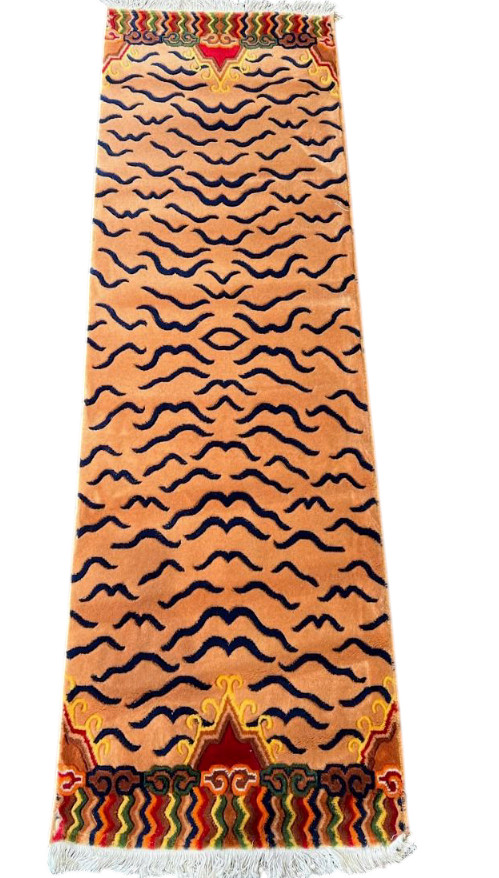 VINTAGE HAND KNOTTED TIBETAN TIGER SKIN RUNNER WOOL RUGS. 61cm x 180cm [2×6 ft]