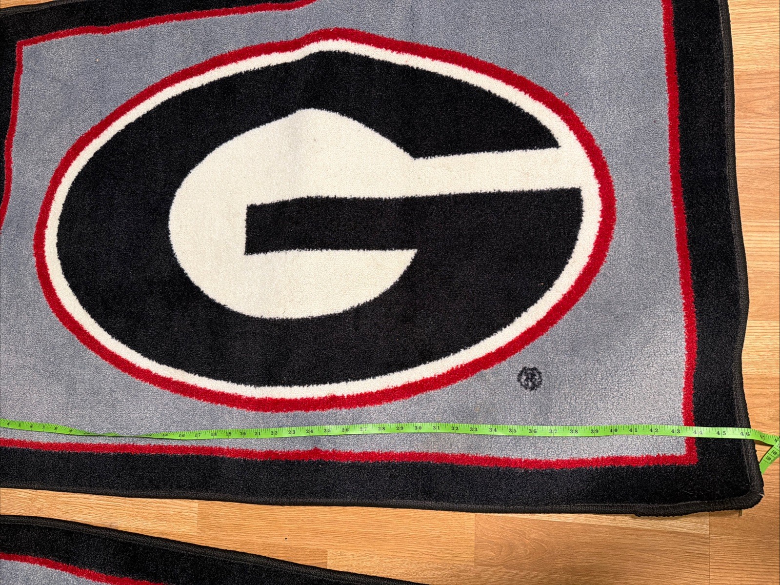 Milliken Georgia Bulldogs 45287 NCAA Spirit Area Rug 2’8″x3’10”