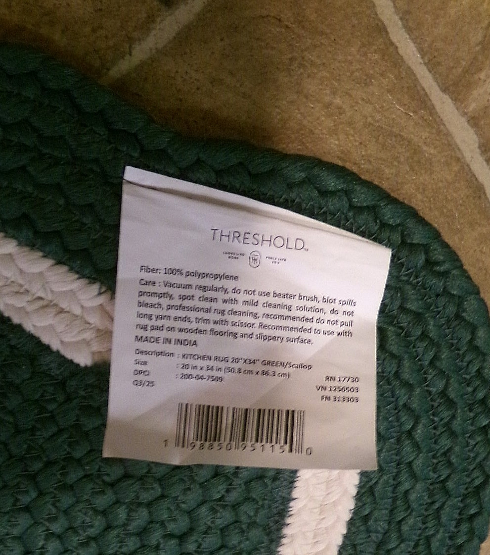 NWOT THRESHOLD TEAL and WHITE BRAIDED KITCHEN RUG w/SCALLOPED EDGES – 20″ x 34″