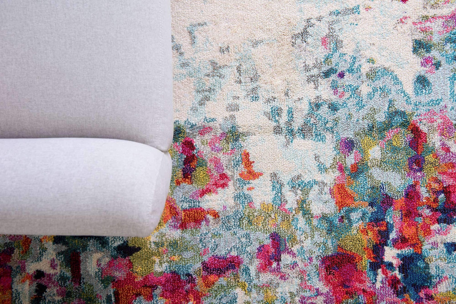Chromatic Collection Area Rug – Joyous (6′ 1″ Round Multi/Blue)
