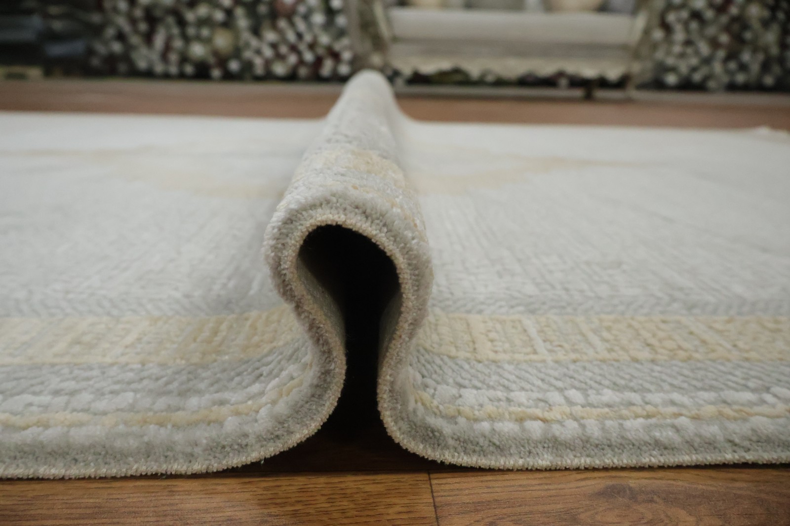 Sophisticated Neutral Toned Rug 5×8 Ft Contemporary Modern Grey Turkish Carpet