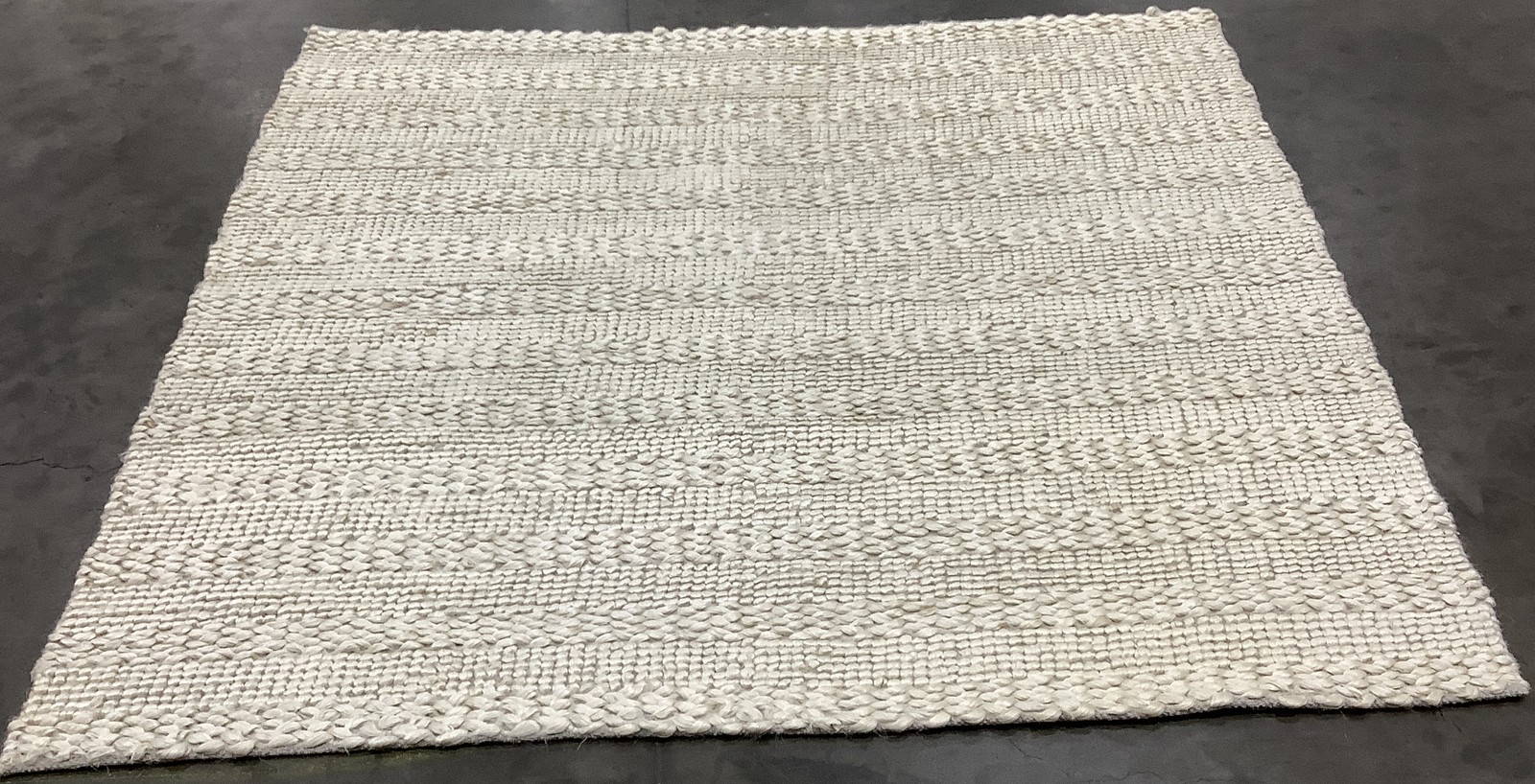 BLEACH 6′-0″ x 6′-0″ Flaw in Rug, Reduced Price 1172686137 NF212D-6SQ
