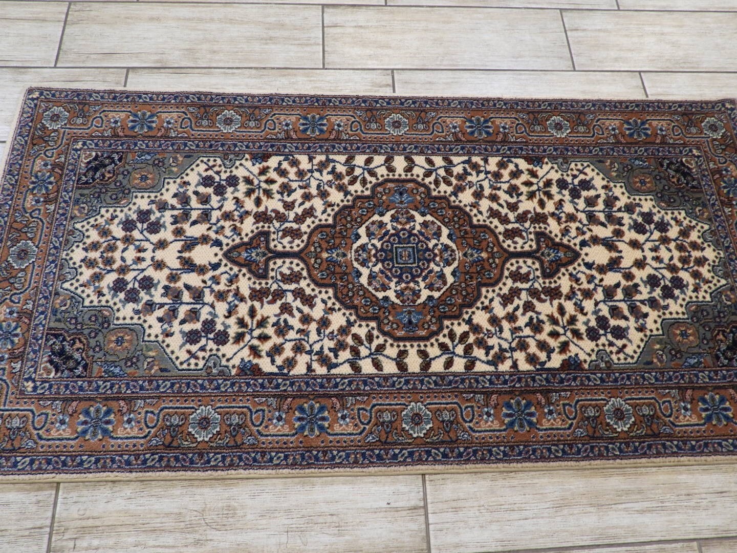 Medallion Design Wool Area Rug 80×160 Cm
