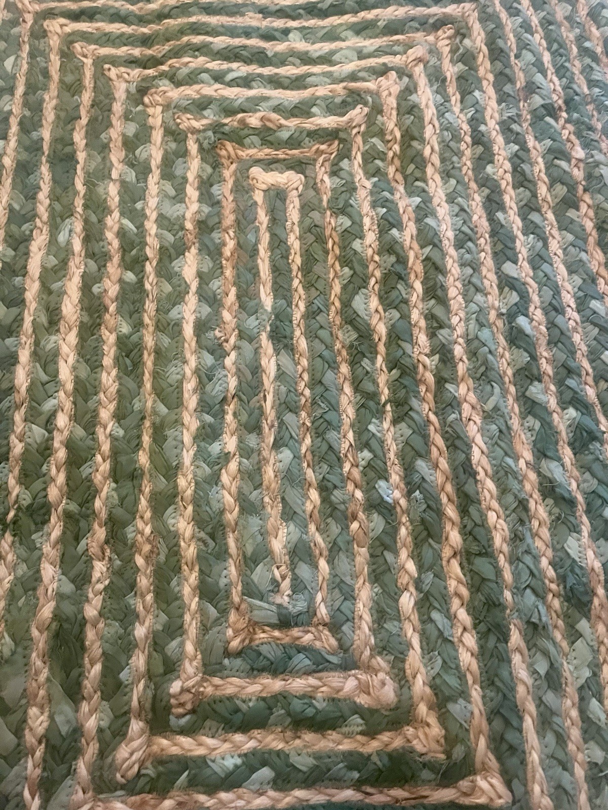 Braided Rug Green & Straw Handmade 2’x3’ Brand New.