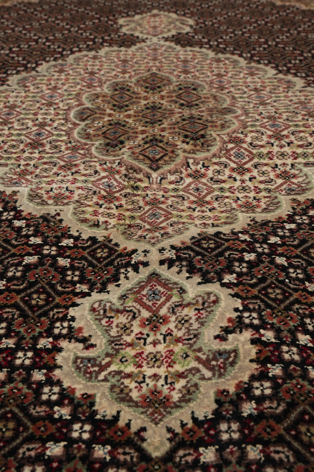 6.5 x 6.8 SQUARE Hand-Knotted Wool and Silk Mahii Tabriiz Rug #F-3064