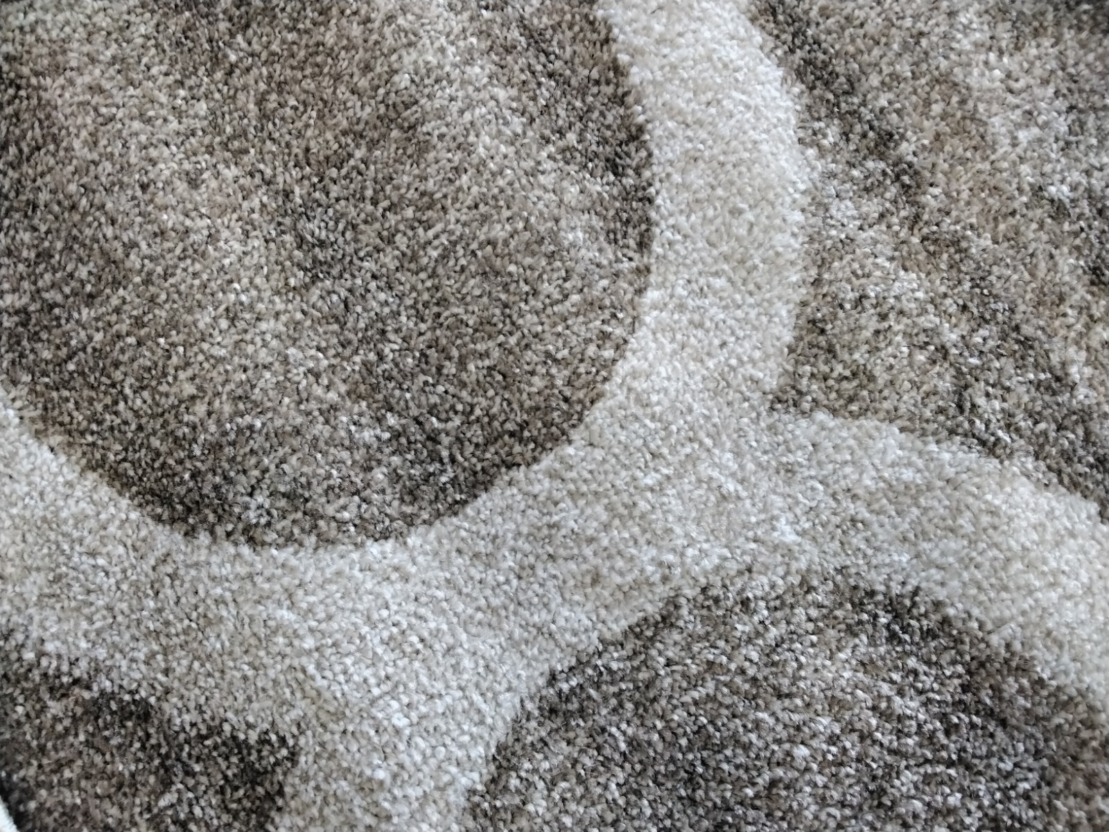 WHEAT / BEIGE 5′ X 5′ Round Back Stain Rug, Reduced Price 1172745785 AMT423S-5R