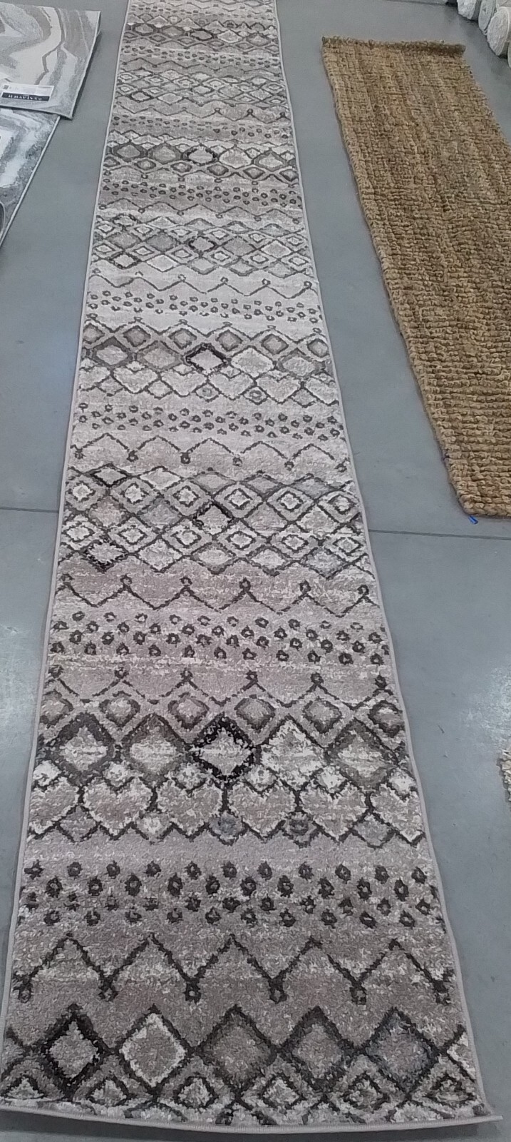 LGRY / BROWN 2′-3″ x 16′-0″ Back Stain Rug, Reduced Price 1172765669 AMS108F-216
