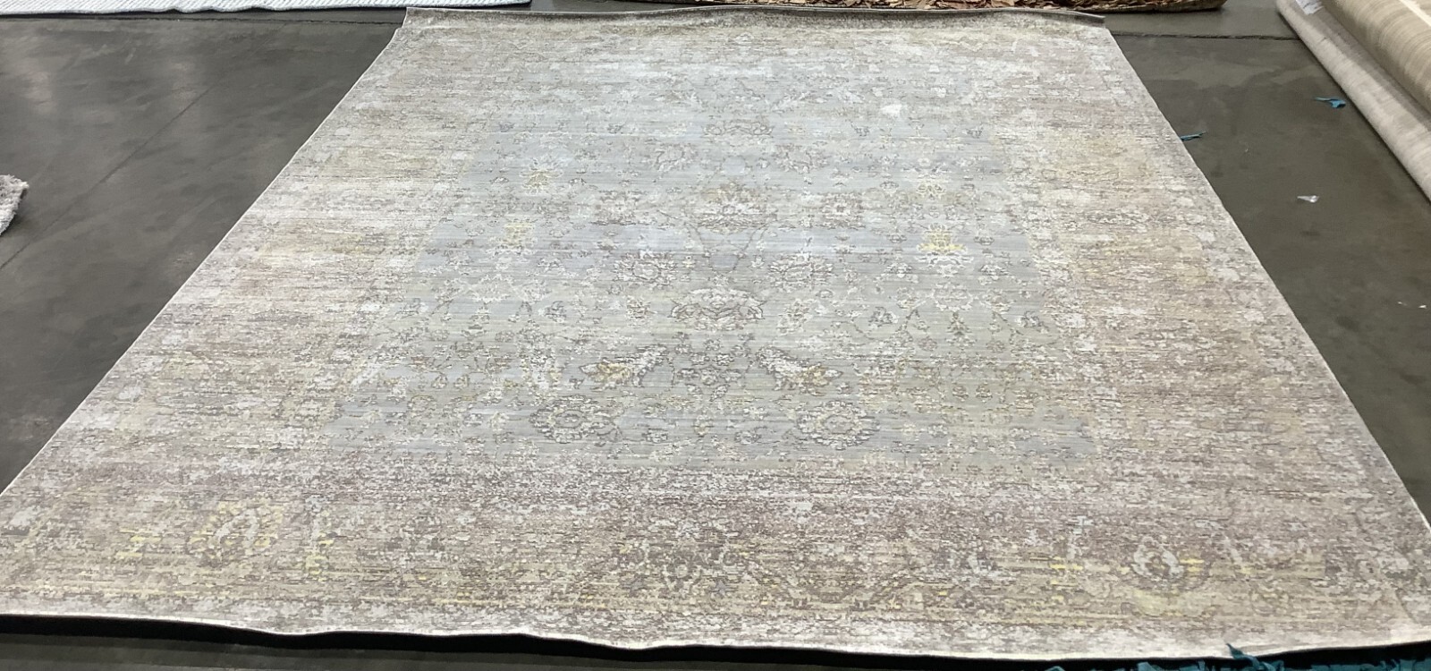 GREY / MULTI 8′-0″ x 10′-0″ Flaw in Rug, Reduced Price 1172677897 VAL123C-8