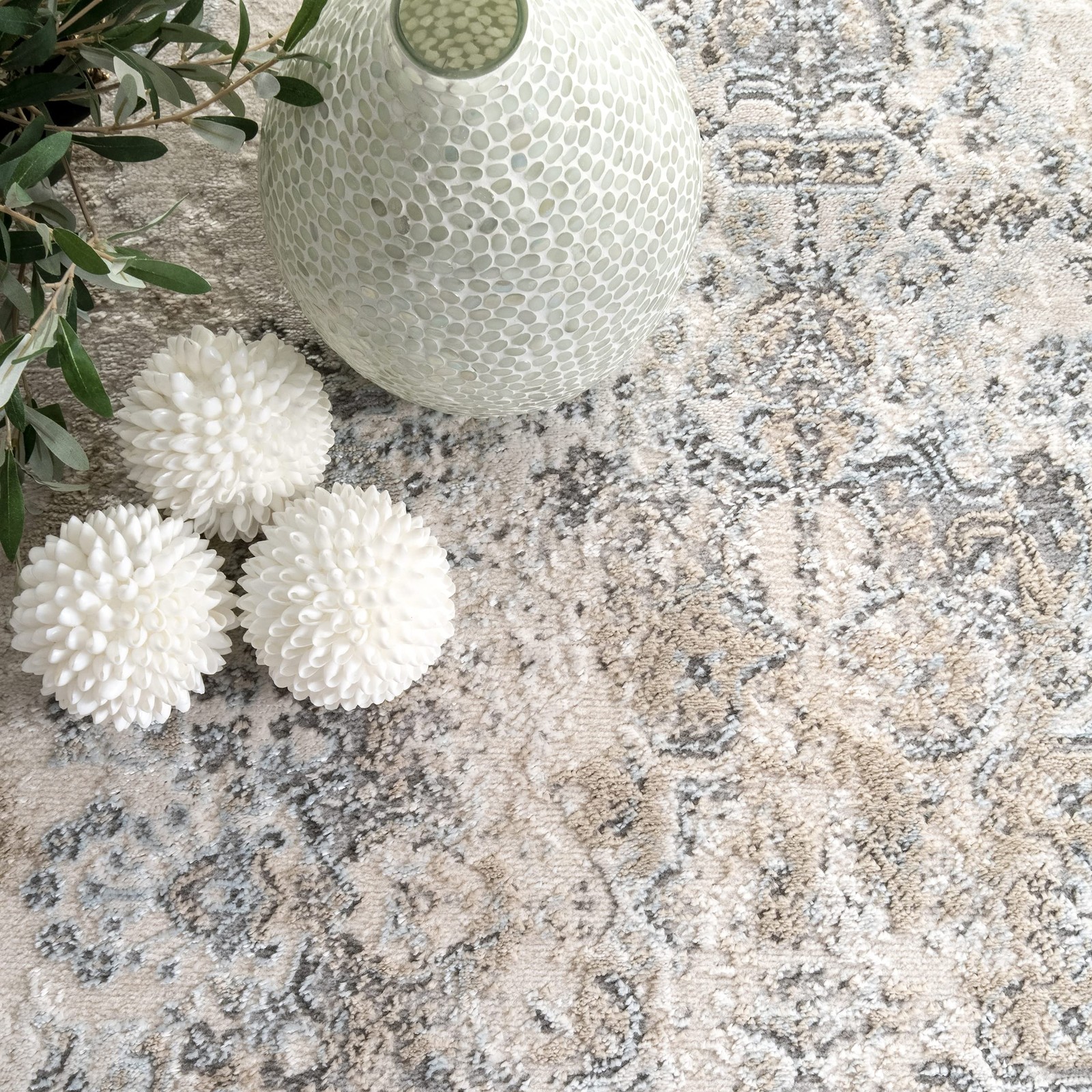 Nuloom Jodee Vintage Medallion Area Rug 4X6 Silver Cfdr04B-406
