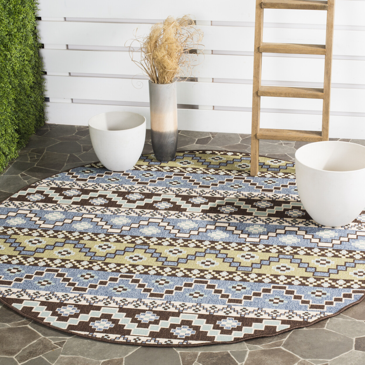 SAFAVIEH Outdoor VER095-0651 Veranda Blue / Creme Rug