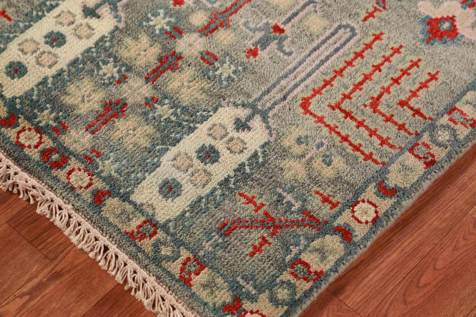 Grey Heriz Serapi Beauty Hand-Knotted Indian Accent Carpet in Wool 3×6 ft