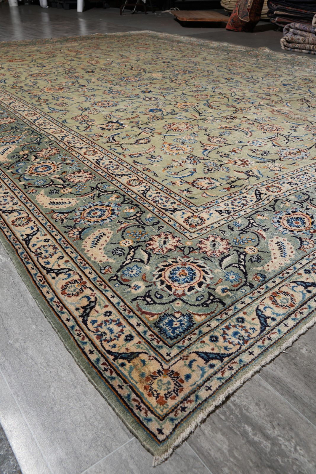 11 x 15 Light Green Authentic Perrsian Kashaan rug #F-4123