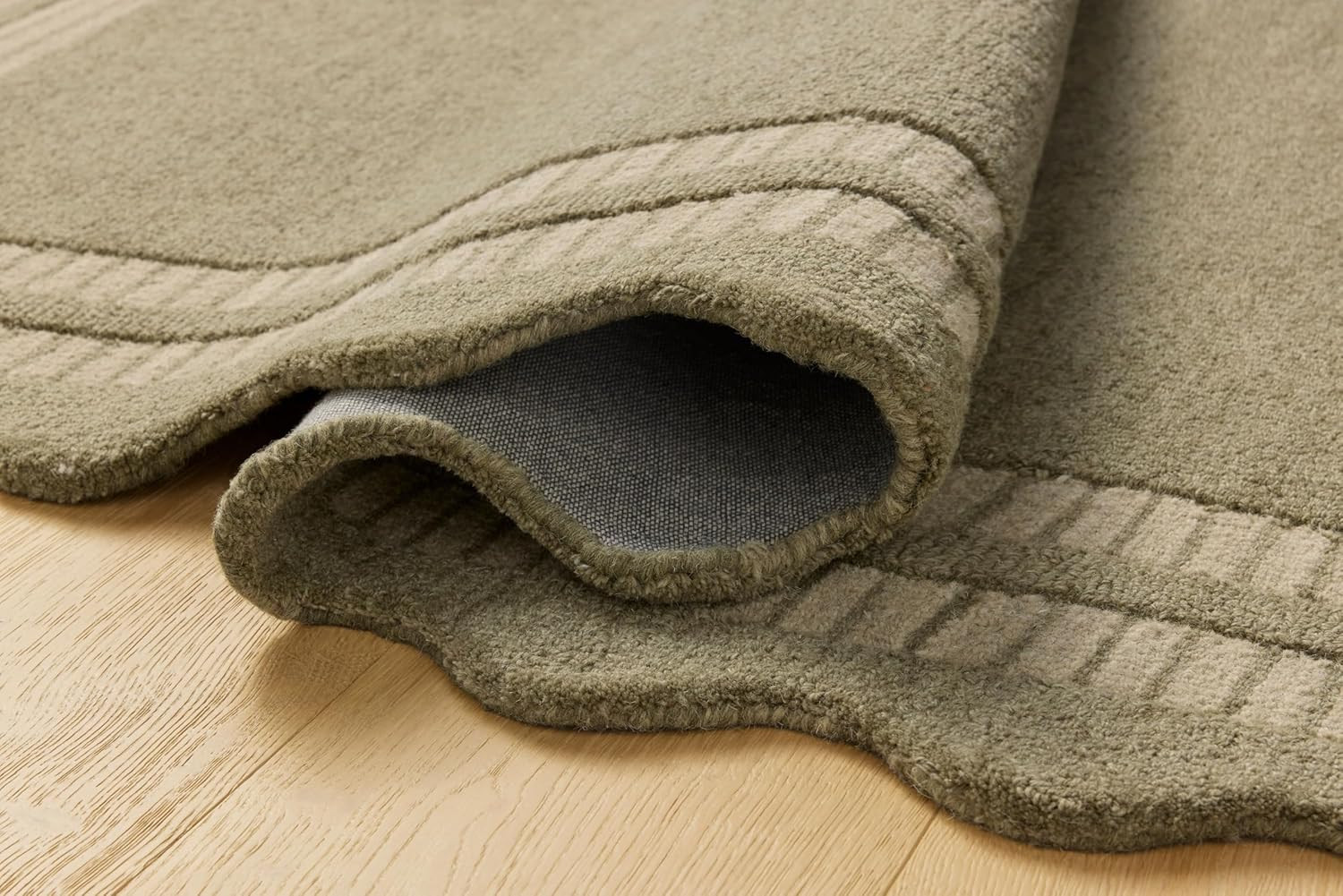 Loloi Chris Loves Julia Scottie Area Rug 5’0″ x 7’6″ Olive/Pebble