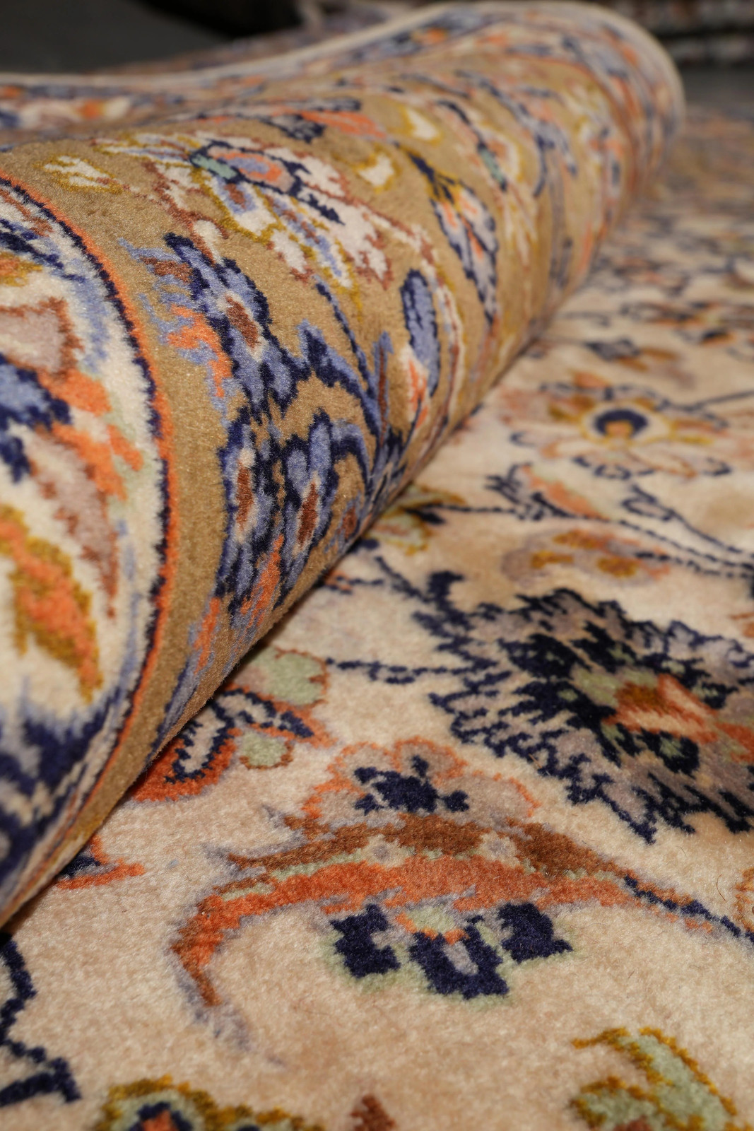9.3 x 11.9 Estate Rug Perrsian Kashaan Light Colors #F-4121