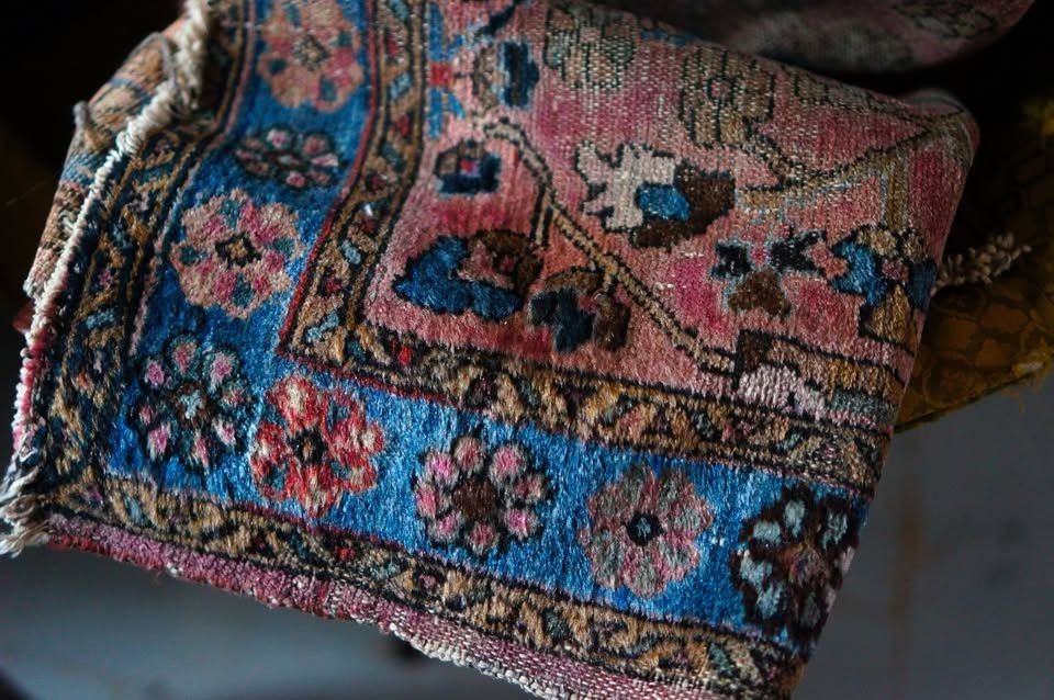 Beautiful Hand-Made Vintage Lilihan Floral Runner Floor Area Rug ~9.2 ft x 3 ft