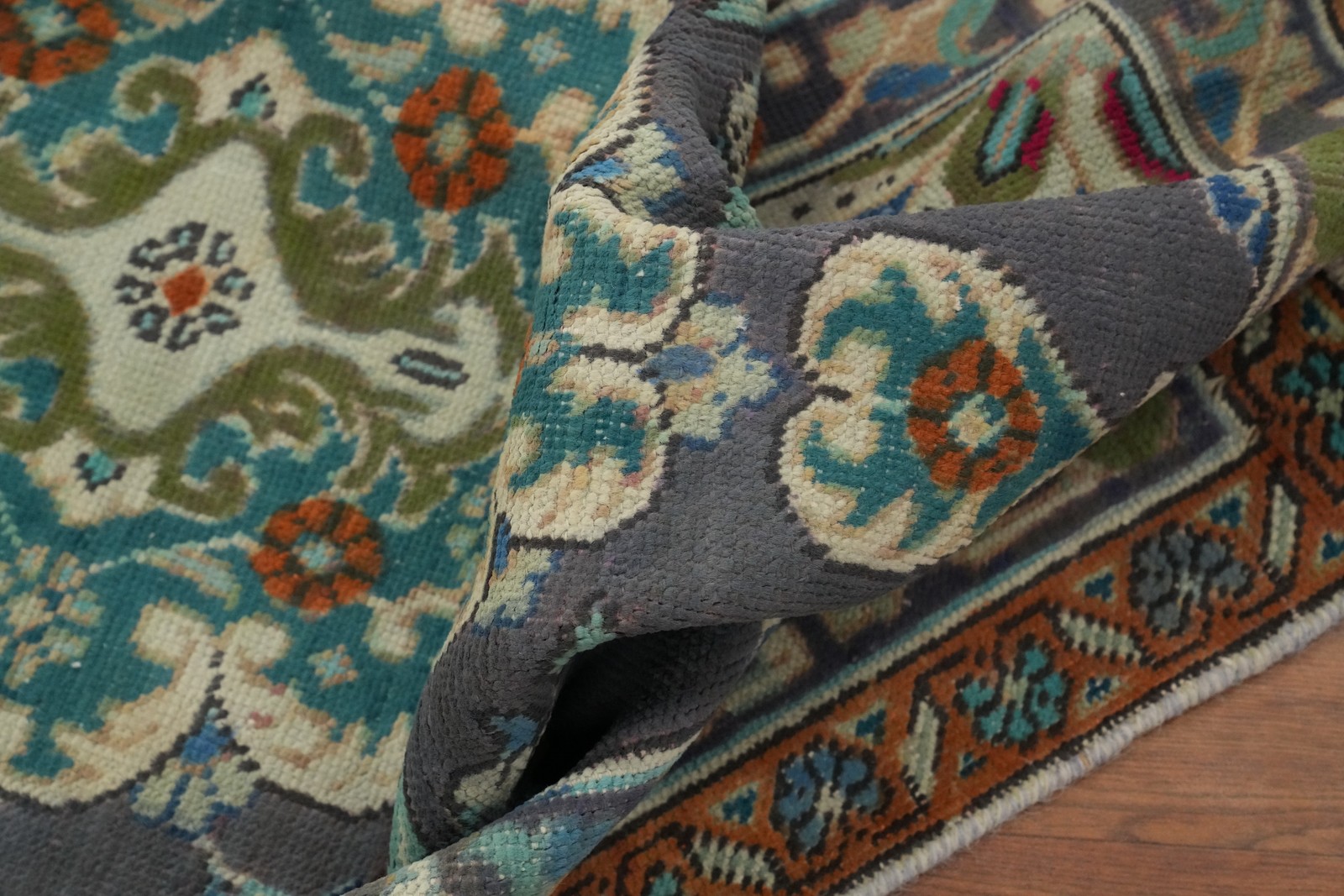 Traditional Floral Wool Accent Rug 3×5 ft Hand-knotted Foyer Size Carpet