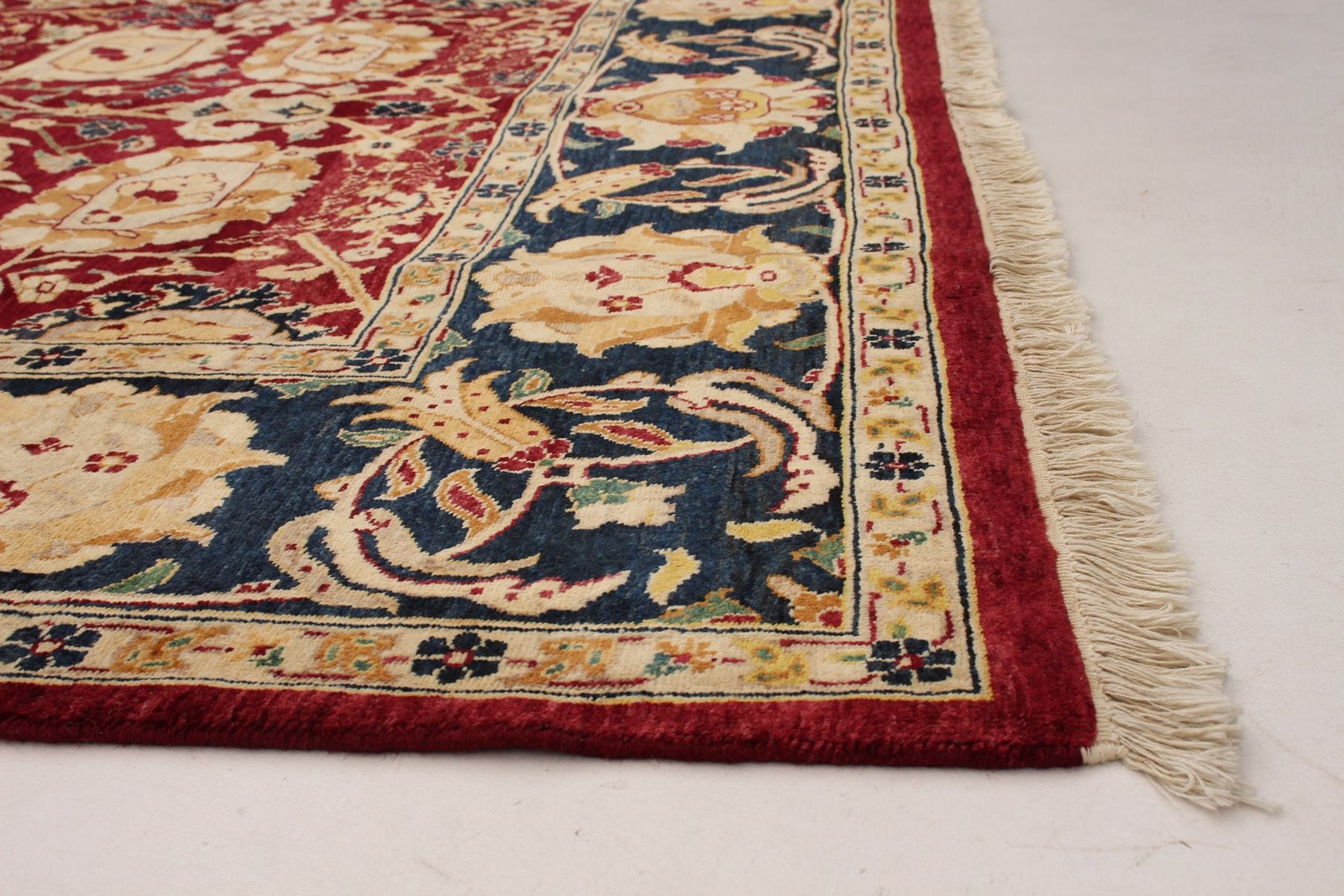 Traditional Hand-knotted Wool Oriental Carpet 6’0″ x 8’10” Area Rug