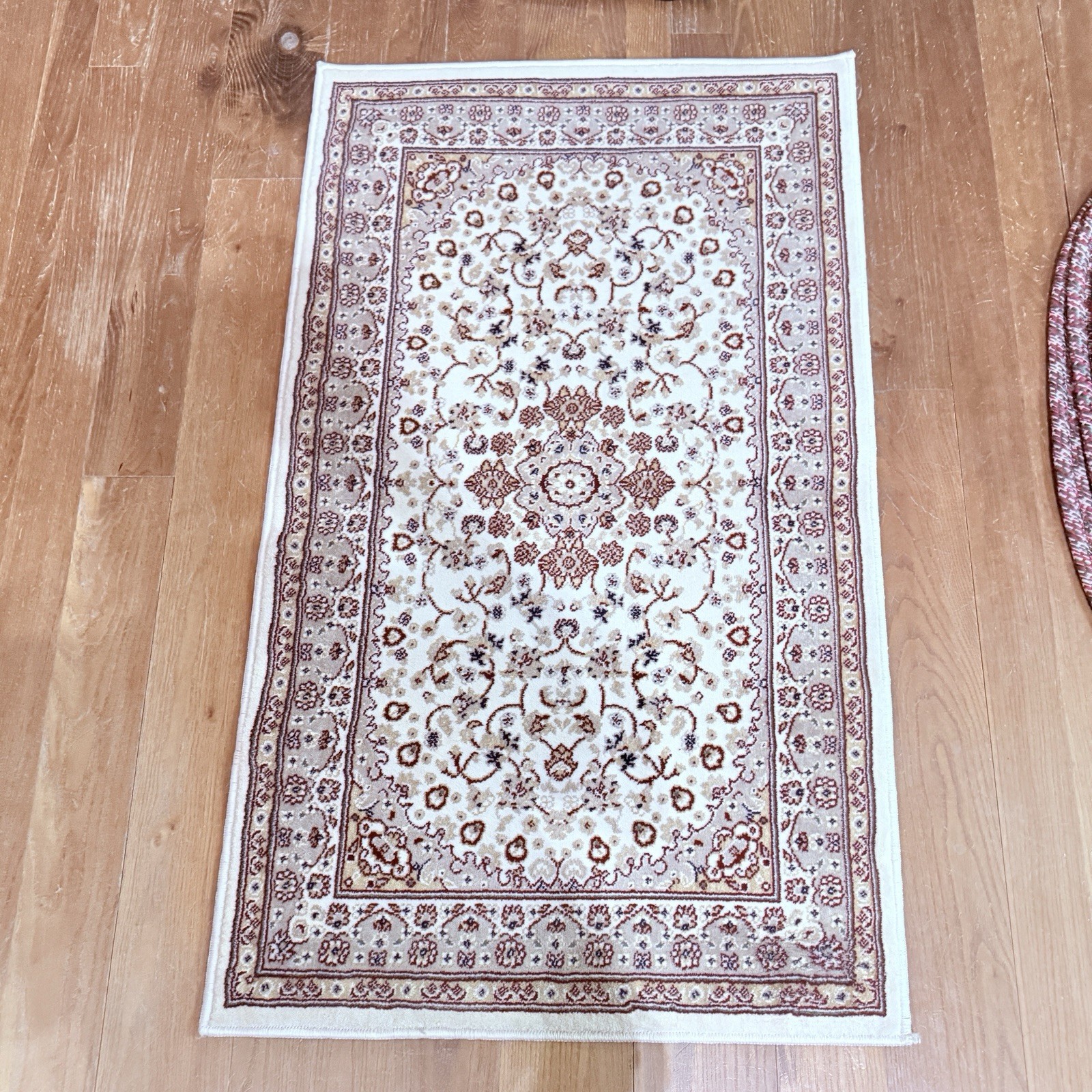 World Rug Gallery Botique Collection Cream Floral 27×43