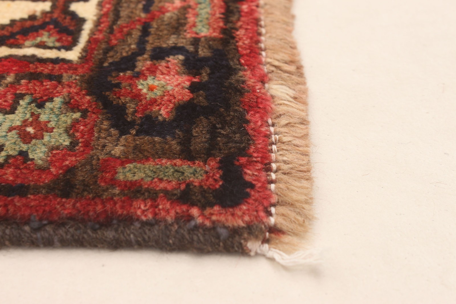Vintage Hand-Knotted Area Rug 5’1″ x 9’6″ Traditional Oriental Wool Carpet
