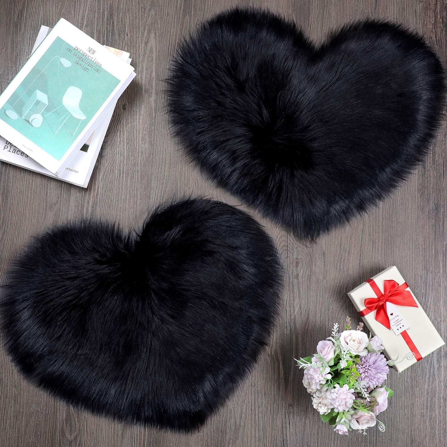 Mudder Faux Fur Rug Heart Shape 12×16 Black