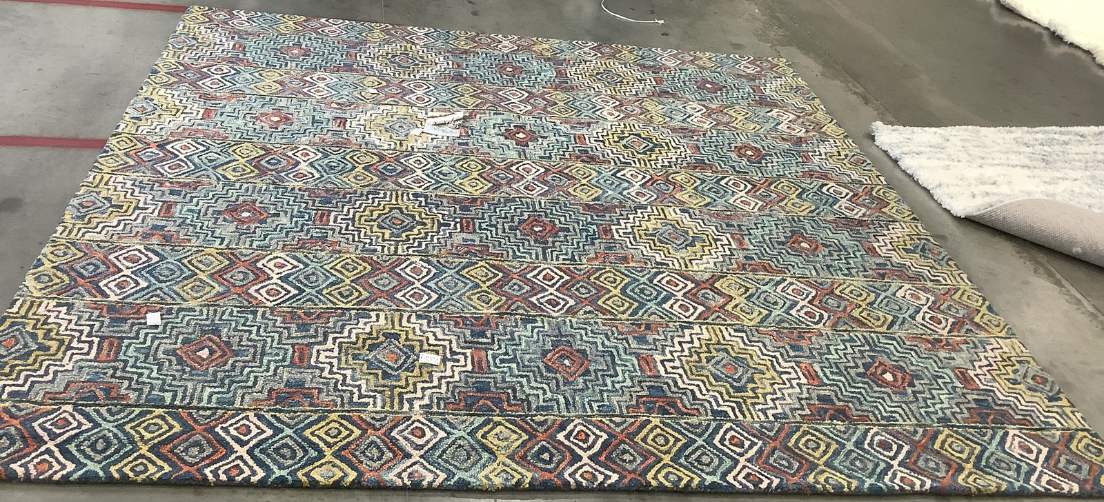 BLUE / GOLD 9′-0″ x 9′-0″ Broken Thread Rug Reduced Price 1172682442 APN273M-9SQ