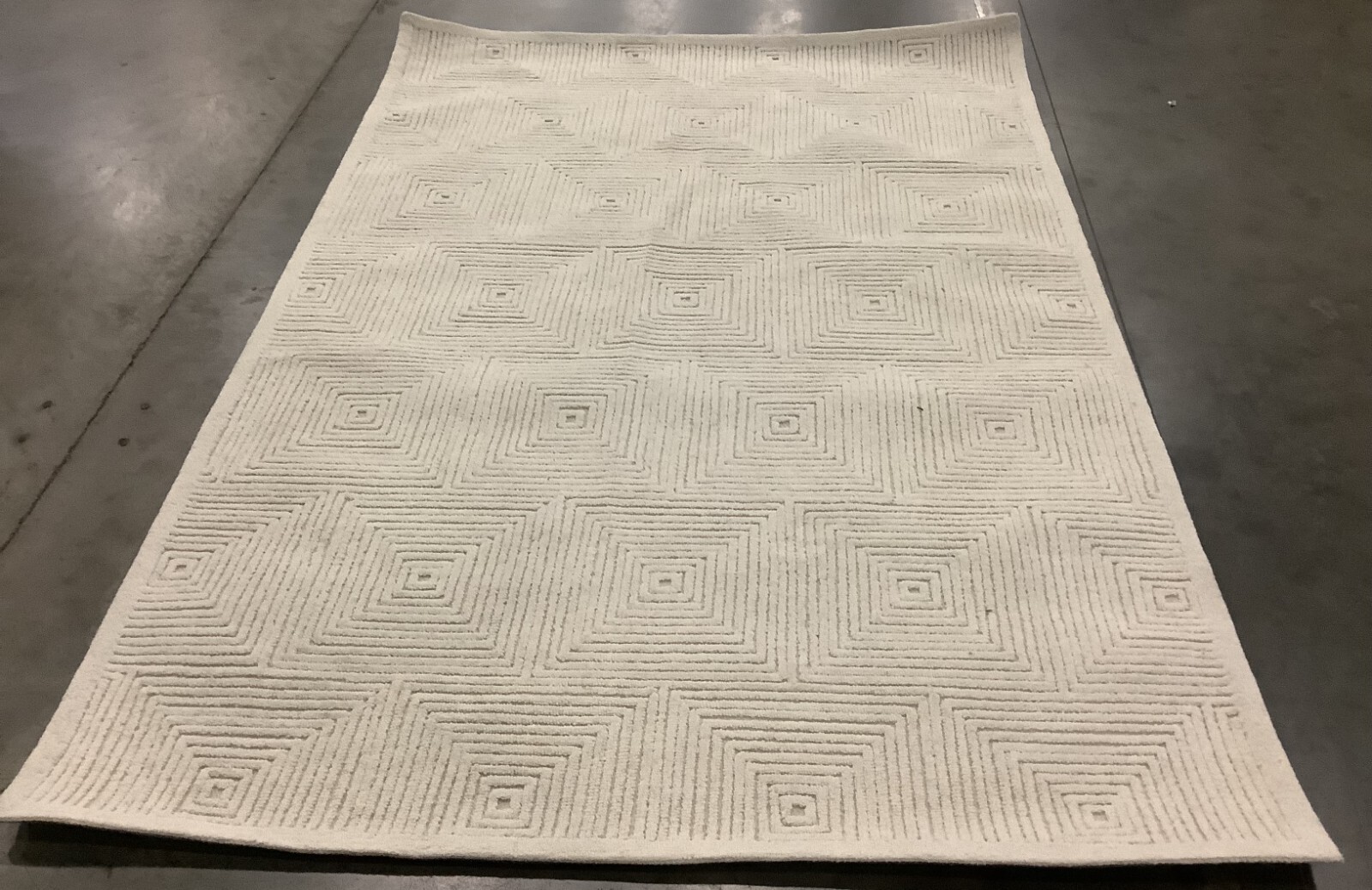 IVORY 6′ X 9′ Flaw in Rug, Reduced Price 1172665601 TXT102A-6