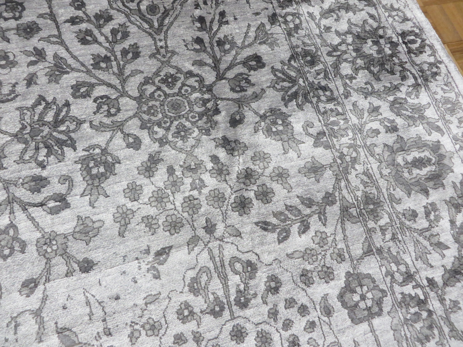 8’10 X 11’11 Hand Knotted Gray Tone On Tone Wool & Silk Oriental Rug G5360