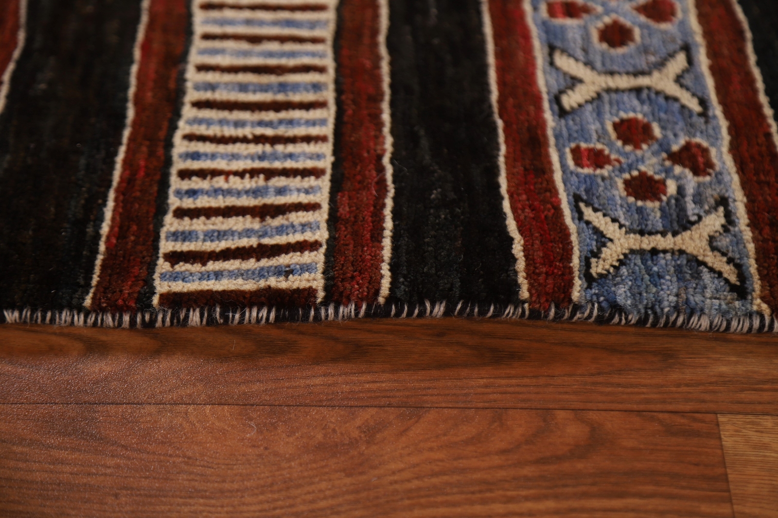 Classic Gabbeh Kashkoli Wool Modern Accent Rug – Timeless Beauty 3×5 ft