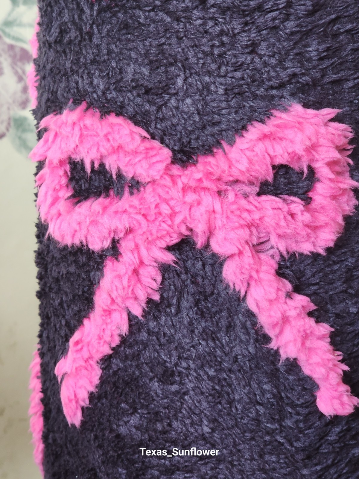 Viral Juicy Couture Pink 🩷 Black Coquette Bow Print Plush Area Rug 4ft x 5.5ft